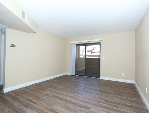 Spring Valley Las Vegas Apartments Sky Court Harbors at the Lakes